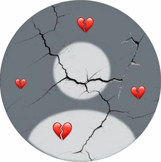 broken heart pfp 0094