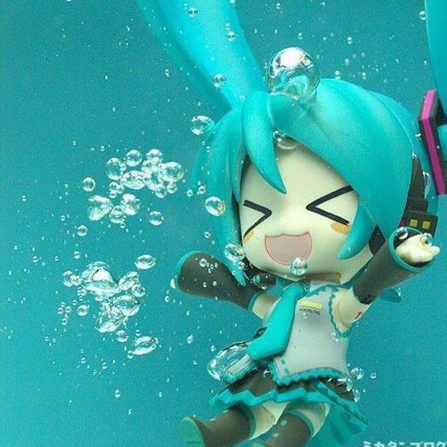 hatsune miku pfp 0075